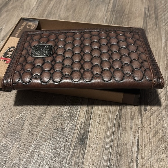 Justin Rodeo Genuine Leather Low Profile,RFID,8 card slots,slip pockets,Concho - Picture 10 of 14